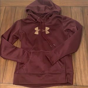 Under Armor sweatshirt. Xs
